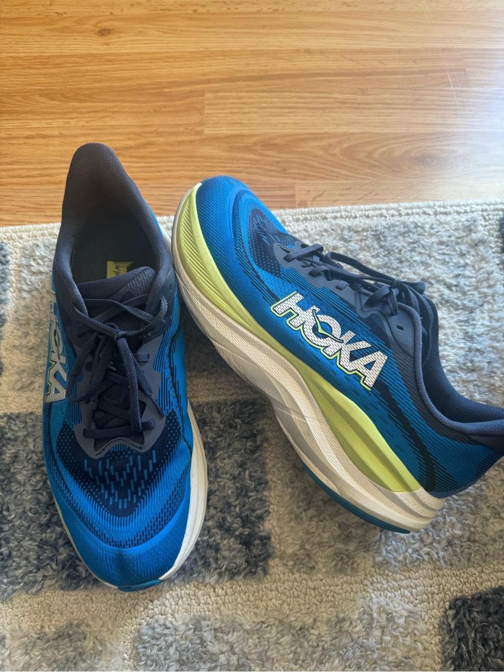 HOKA Skyflow Men's Running Shoes US 14 Wide Blue White Green Low Top